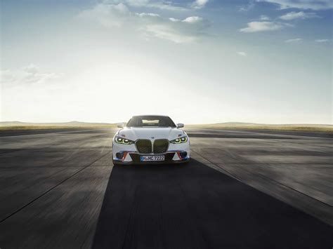 [Video] Get a Closer Look at the 2023 BMW 3.0 CSL Here - BMW.SG