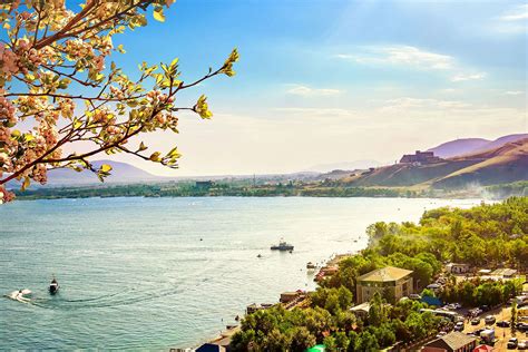 Private Tour zum Sewansee | Armenia-Tour.com