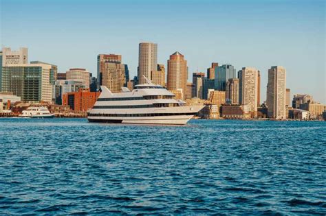 Boston: Buffet Lunch or Dinner Cruise on Boston Harbor | GetYourGuide