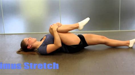 Glute Max Stretch - YouTube