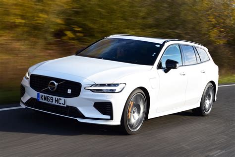 New Volvo V60 Polestar Engineered 2019 review | Auto Express