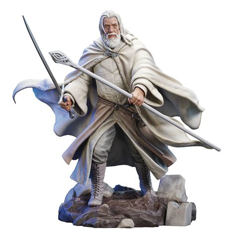 SEP232332 - LORD OF THE RINGS GALLERY GANDALF DLX PVC STATUE - Previews World