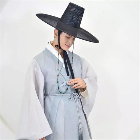 Chuseok Hanbok - Chuseok 2022 Long Outer, Imperial Crown, Outer Jacket ...