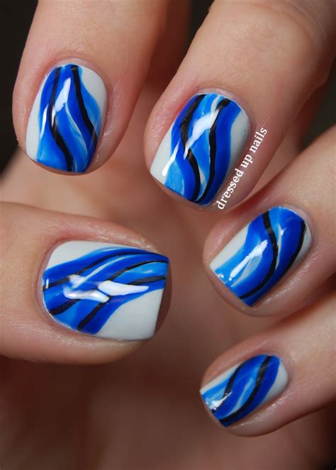Dressed Up Nails: The Digit-al Dozen Does Art day 3 - minimalist abstract water nail art