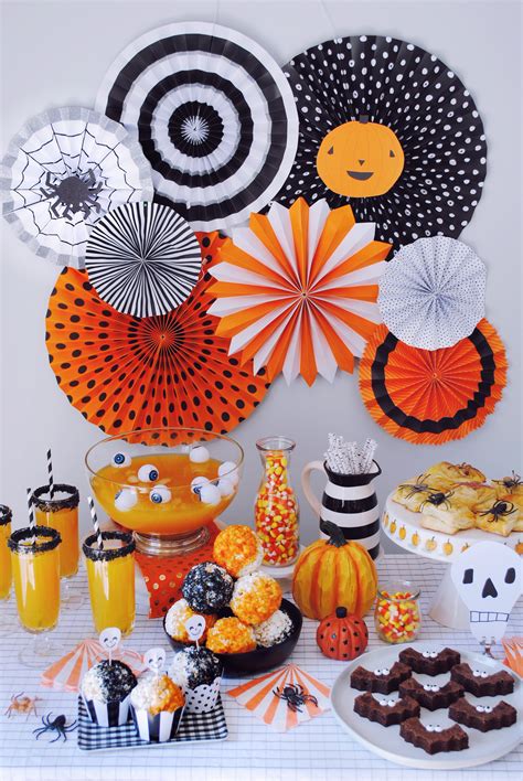 Sweet and Spooky Halloween Party Ideas. - DomestikatedLife