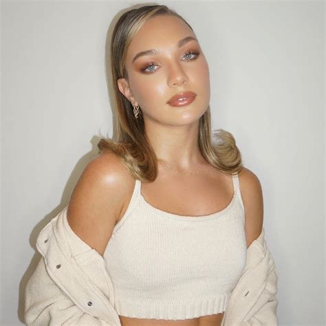 MADDIE ZIEGLER – Instagram Photos 11/07/2019 – HawtCelebs