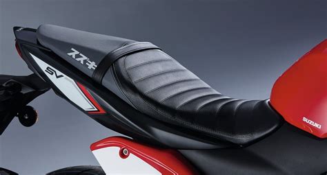 Suzuki SV650 Sports Tuck-Roll Seat | Suzuki Genuine Accessories