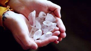 15 Comfort Crystals For Grief, Loss And Sorrow - Crystal Healing Ritual