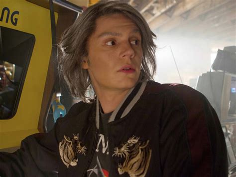 Evan Peters' Quicksilver is back for another "X-Men" run