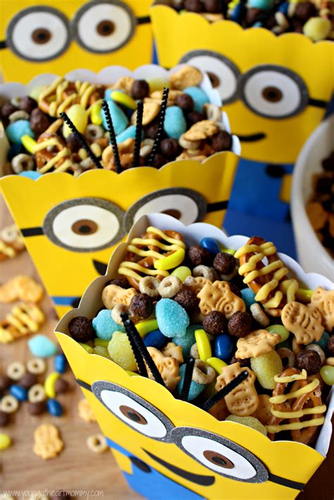 Young At Heart Mommy: Minion Munchies Snack Mix 5th Birthday Party Ideas, Girl Bday Party ...