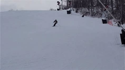 Roundtop skiing, Upper Lafayette Leap single Black Diamond - YouTube