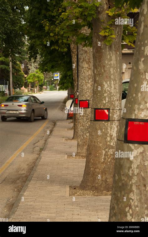 Road Reflectors High Resolution Stock Photography and Images - Alamy