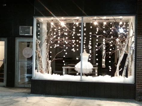 100+ Winter Window Displays, Ideas & Designs | Zen Merchandiser