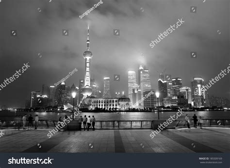 1,147 Black White Shanghai Skyline Images, Stock Photos & Vectors ...