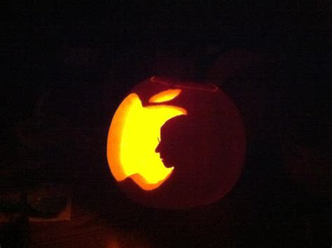 Apple Themed Pumpkin Carvings Spice Up Halloween - MacRumors