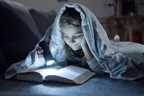 Understanding the Risks of Reading in the Dark - Metroptical