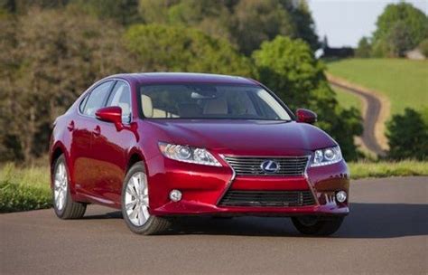 2014 Lexus ES 300h Hybrid Review