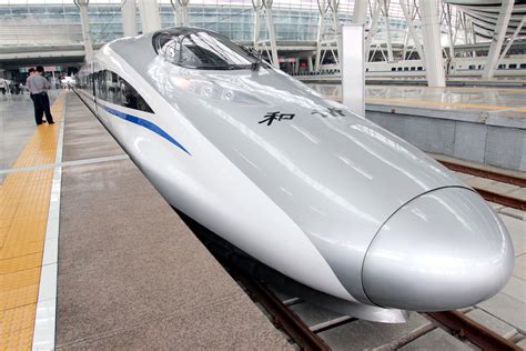 Top 11 Fastest Trains in the World 2024 (with high speed 200+ mph)