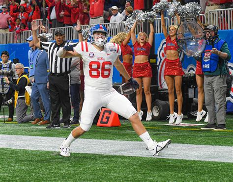 First half Peach Bowl 2023 gallery - The Oxford Eagle | The Oxford Eagle