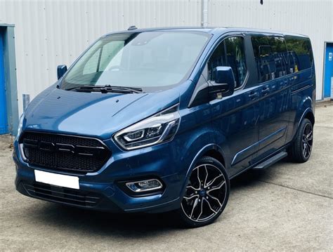 Ford Tourneo Custom - Quadrant Vehicles | Van Sales UK