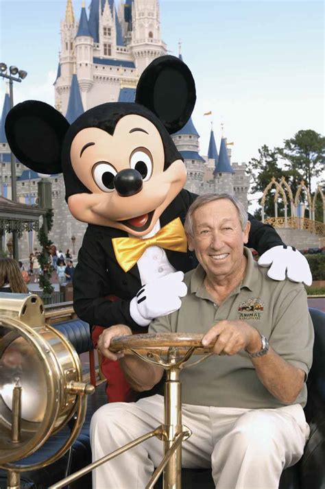 Roy O. Disney Tribute - Orlando Theme Park News