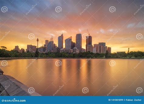 Sunset Over the Skyline of Sydney Editorial Stock Image - Image of architecture, downtown: 141001899