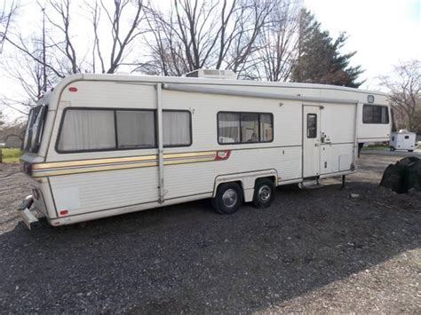 34 ft fifth wheel holiday rambler super nice - for Sale in Greenlawn, New York Classified ...