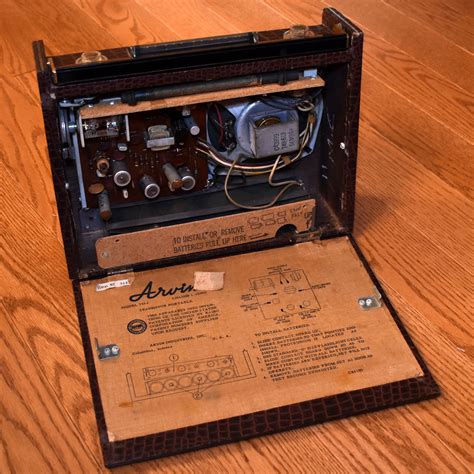 Vintage Arvin Transistor Radio (Chassis View), Model 9562, Arvin's ...