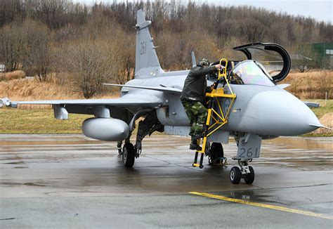 Jas 39 Gripen Cockpit - bmp-toethumb