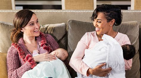 Breastfeeding Support Groups Can Help New Nursing Moms: Here's How They Work