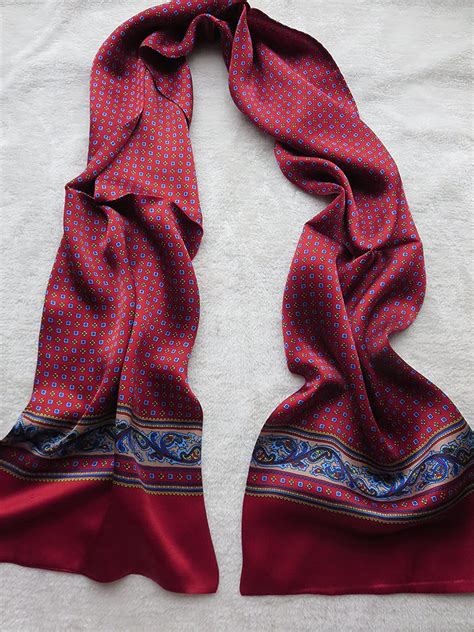 Men's Silk Neck Scarves - Men's Scarf Blog