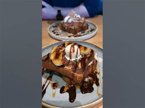 Hard Bean Brunch Co has some of the fanciest chocolate banana and smores french toast - YouTube