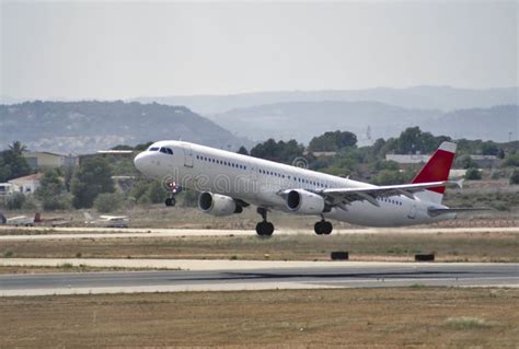 Plane Taking Off Stock Photo - Image: 44073577