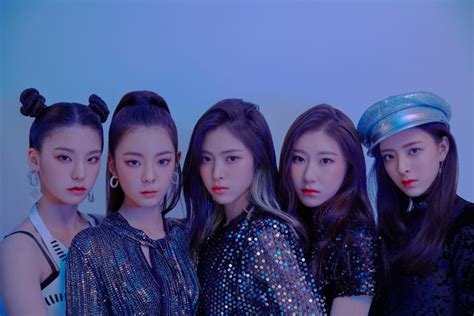 ITZY Lyrics, Songs, and Albums | Genius