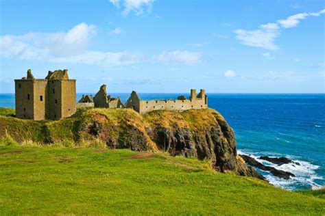 Dunnottar Castle Wallpaper HD Download