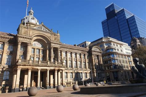 ISG wins £32m Birmingham Council House refurb