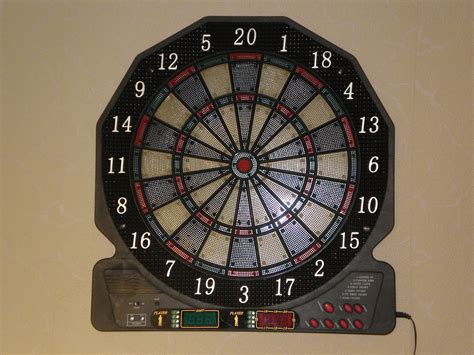 File:Electronic dart board.jpg - Wikimedia Commons