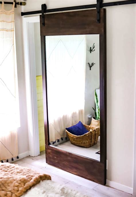 Saving Space And Gaining Style With Over-The-Door Mirrors