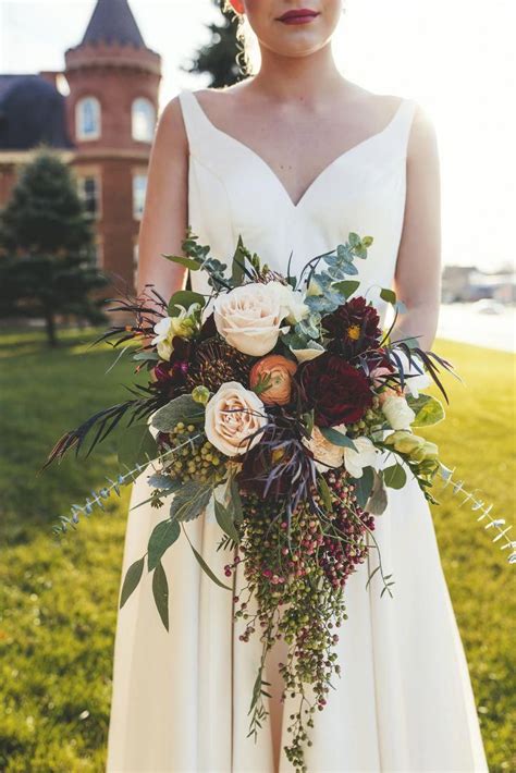 gorgeous fall cascading wedding bouquet | Autumn bride, Fall flower wedding bouquets, Bridal ...