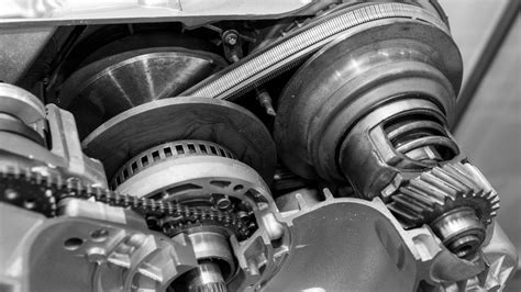 CVT Vs Automatic Transmission - Differences, Pros & Cons