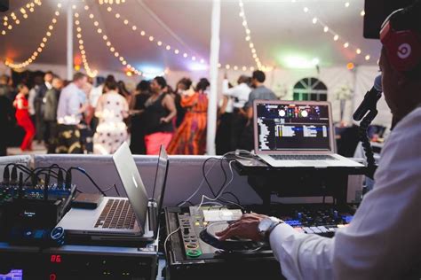 15 Questions to Ask a Wedding DJ or Band