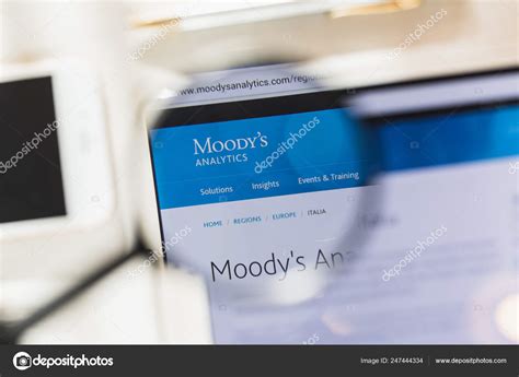 New York, USA - 27 February 2019: Moodys Corporation official website homepage under magnifying ...