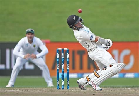 Keshav Maharaj fields off his own bowling | ESPNcricinfo.com