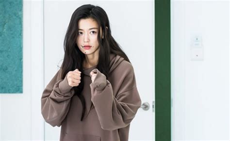 “The Legend Of The Blue Sea” Releases Comical Stills Of Jun Ji Hyun And ...