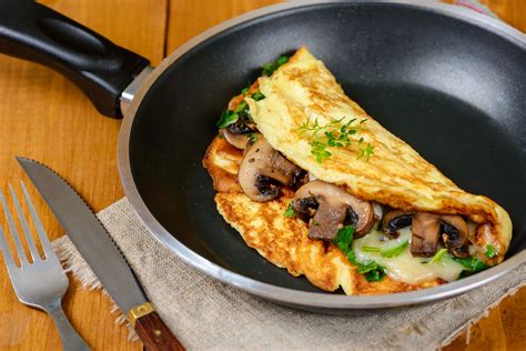 How to Make The Perfect 5-Minute Omelet