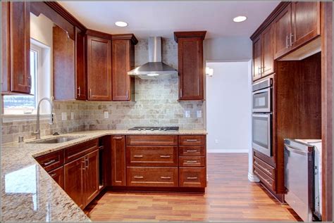 10 Beautiful Kitchen Cabinet Crown Molding Ideas 2024