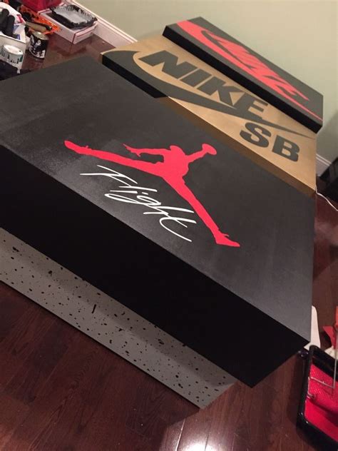 Custom Jordan 4 Sneaker Box w/ Paint Splash | Sneakers box, Custom jordans, Paint splash