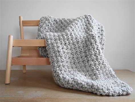 Easy chunky knit blanket pattern (Free!) - mallooknits.com