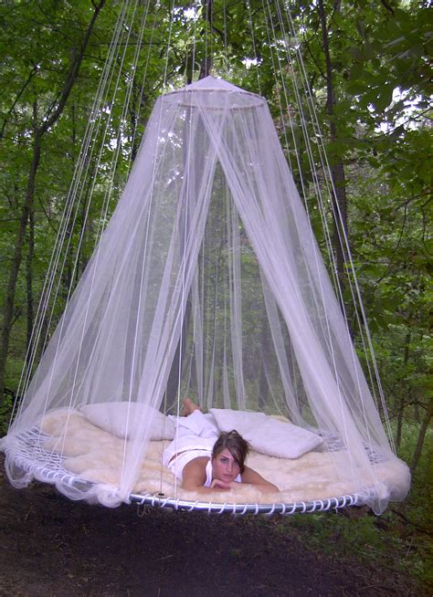 Designer Hanging Bed, Round Bed, Canopy Bed For Sale | Outdoor hanging bed, Floating bed ...