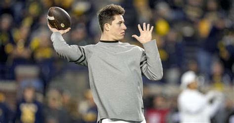 Report: Michigan QB Cade McNamara Enters Transfer Portal; Played in 3 ...